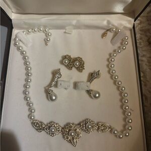 Fifth avenue Pearl and Gold Rhinestone Necklace with 2 sets of matching Earrings